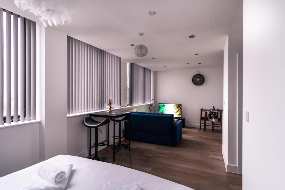 Stay Zeni, Alexandra Rise Manchester Fab Studio Экстерьер фото